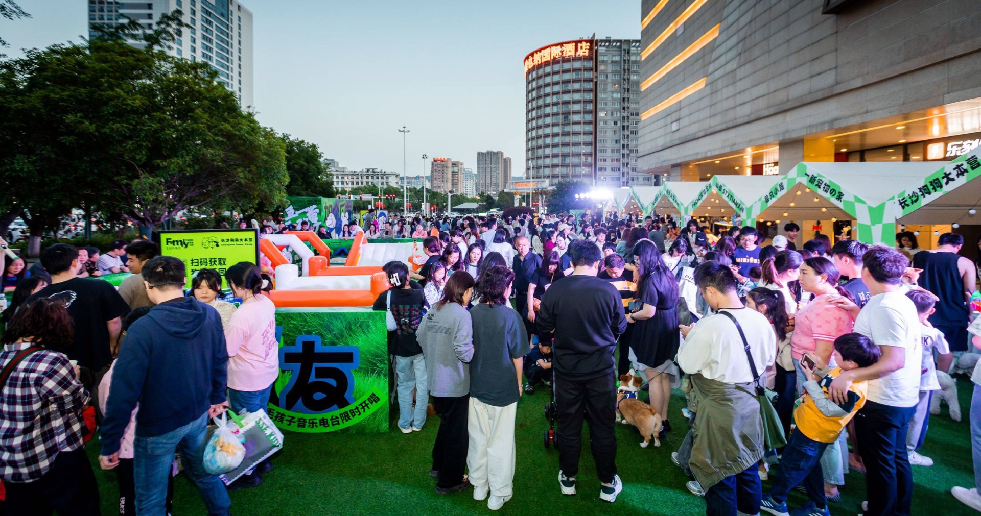 ��ɳ����ɭ����ballbet����FamilyPARK