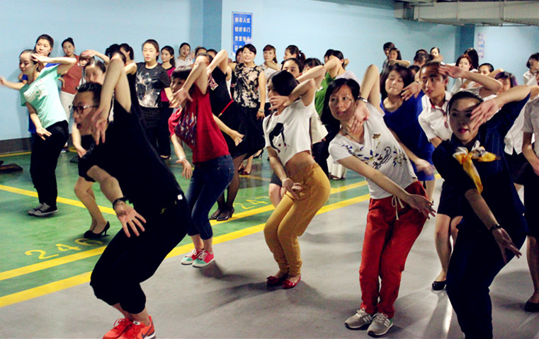 ballbet������(�й�)����ɭ����