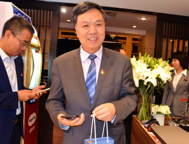 ballbet������(�й�)����ɭ����