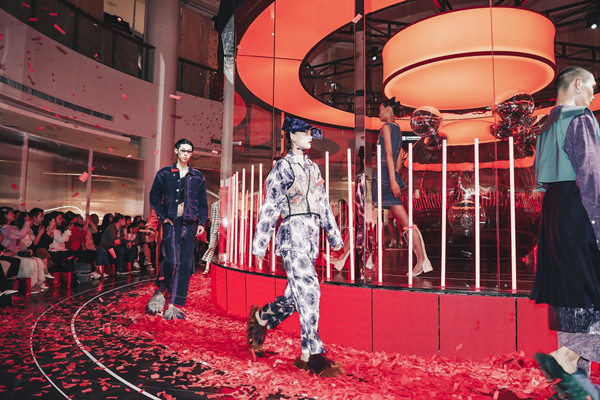 ballbet������(�й�)����ɭ����