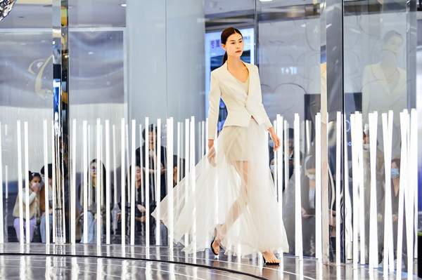 ballbet������(�й�)����ɭ����