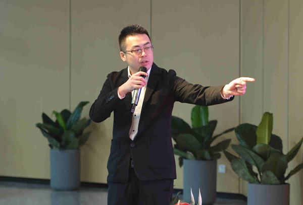 ballbet������(�й�)����ɭ����