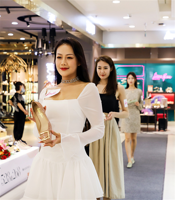 ballbet������(�й�)����ɭ����