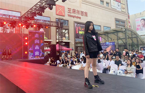 ballbet������(�й�)����ɭ����