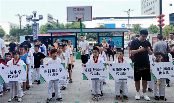 ballbet������(�й�)����ɭ����