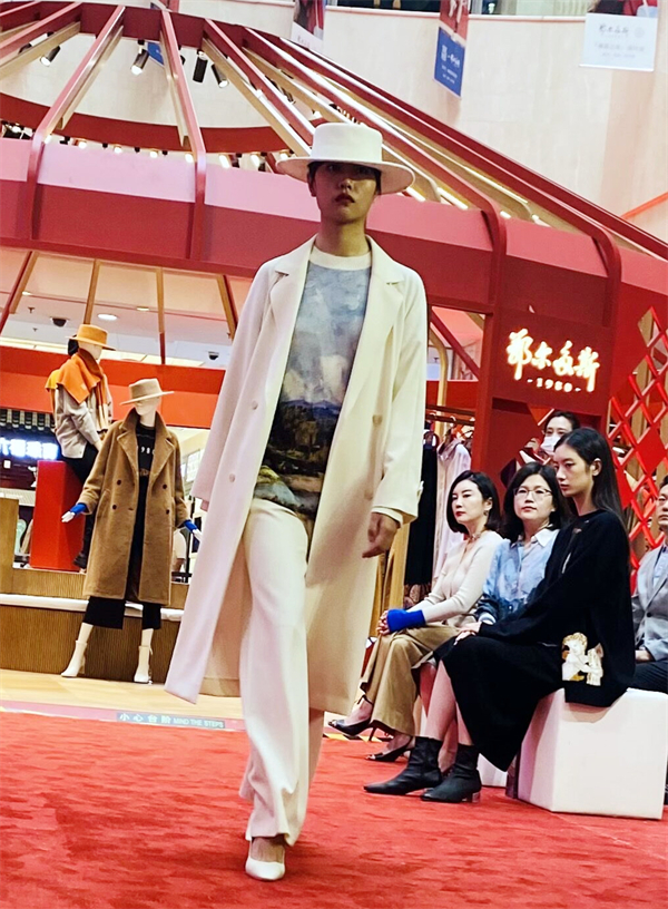 ballbet������(�й�)����ɭ����