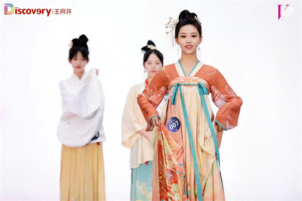 ballbet������(�й�)����ɭ����