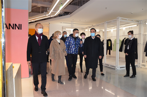 ballbet������(�й�)����ɭ����