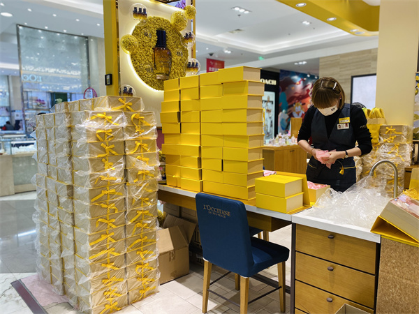 ballbet������(�й�)����ɭ����