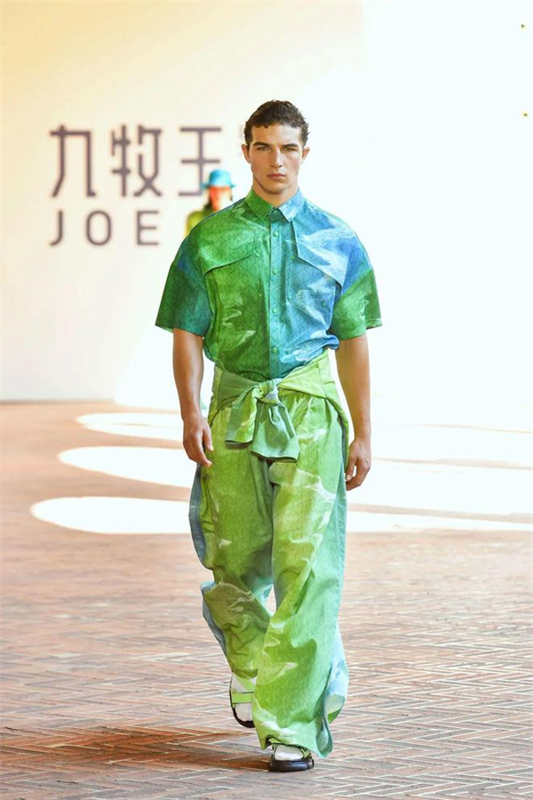 ballbet������(�й�)����ɭ����