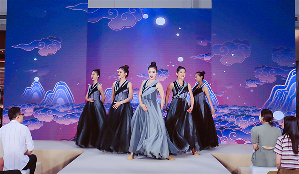 ballbet������(�й�)����ɭ����