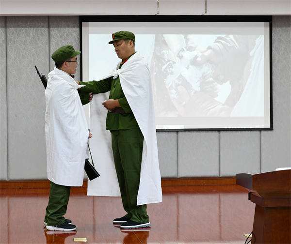 ballbet������(�й�)����ɭ����