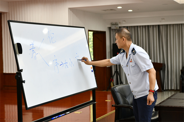 ballbet������(�й�)����ɭ����