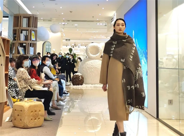 ballbet������(�й�)����ɭ����